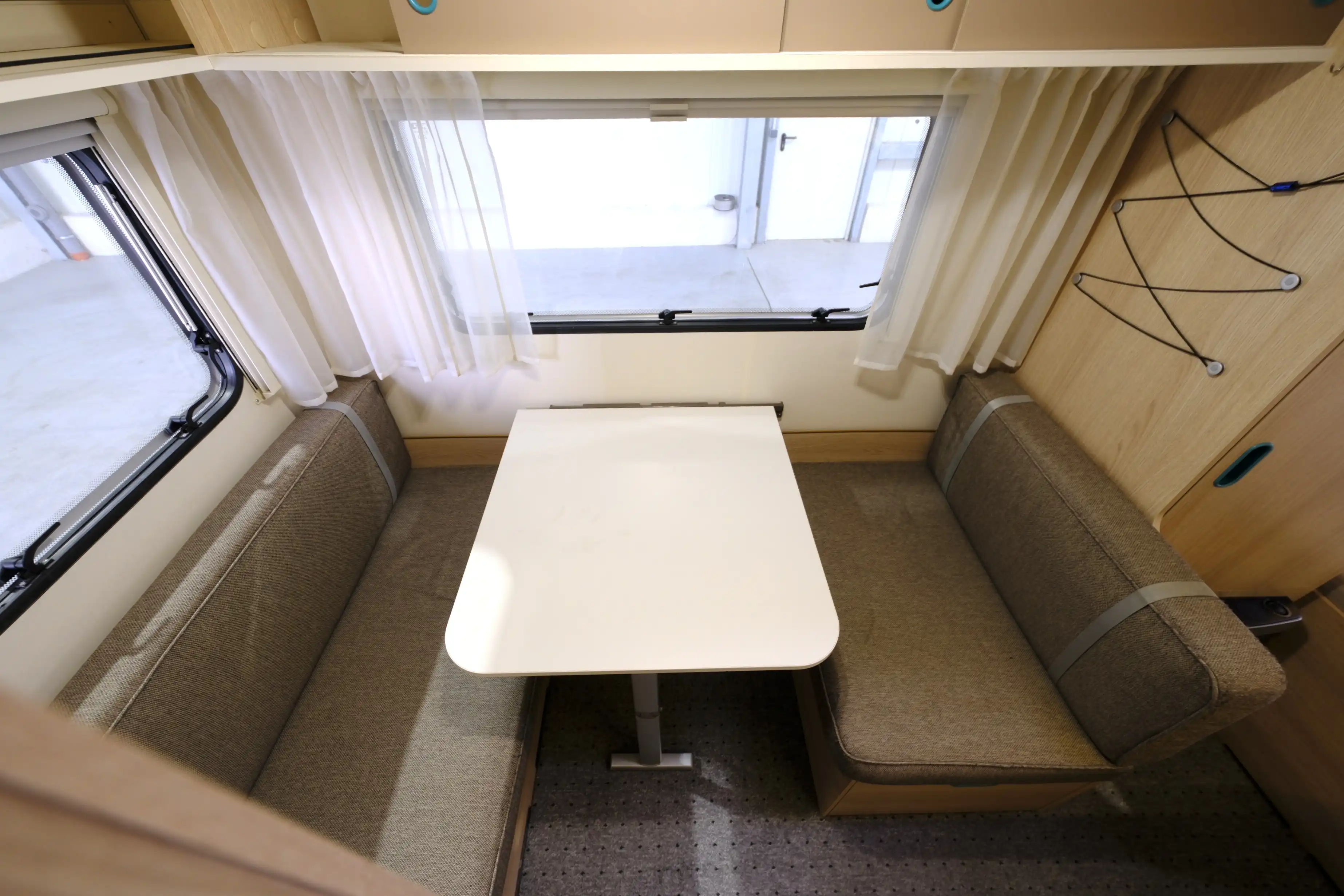 ADRIA Aviva 400 PS